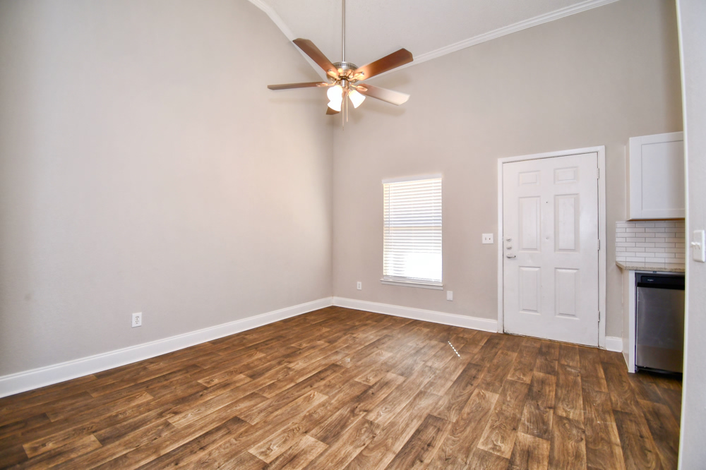 Woods of Eastchase Image 3