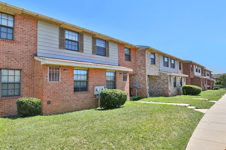 Chapel Valley Townhomes Image 2