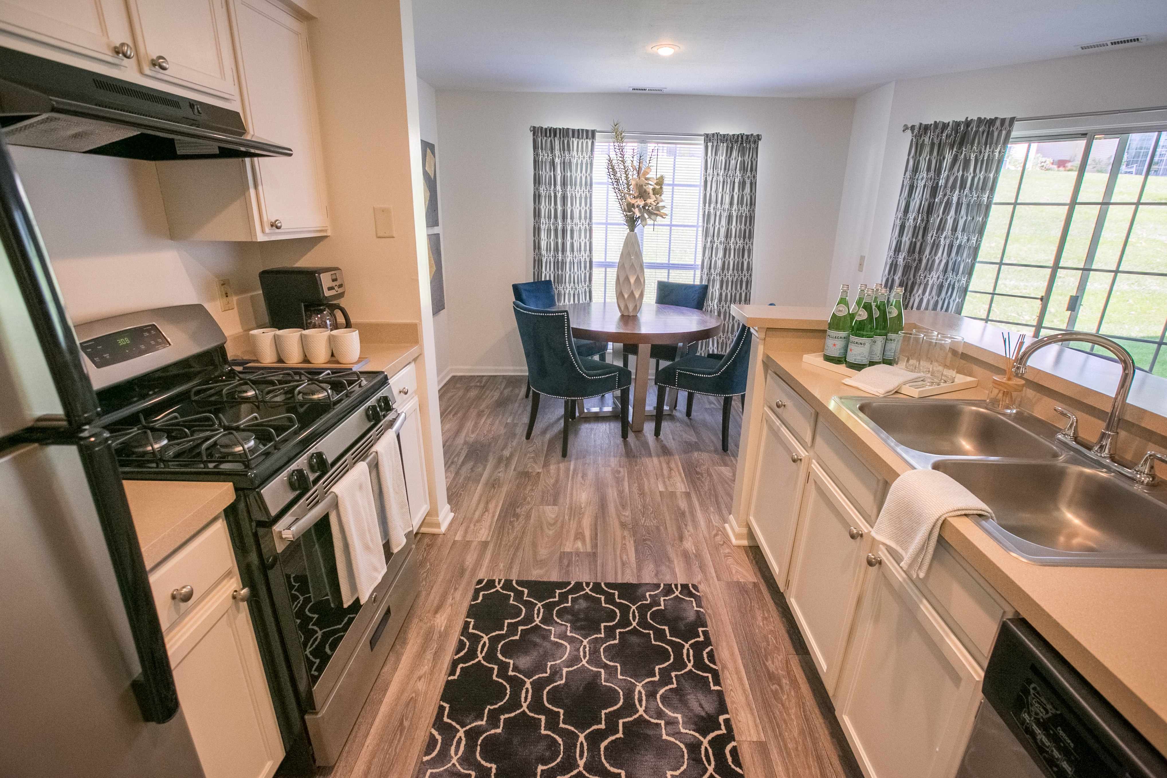 The Residence at Christopher Wren Apartments Image 19