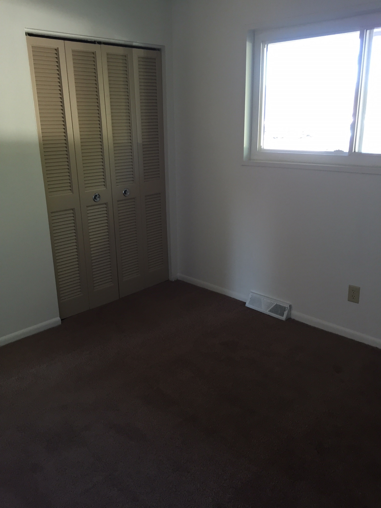 Courtyard Village Apartments Image 6