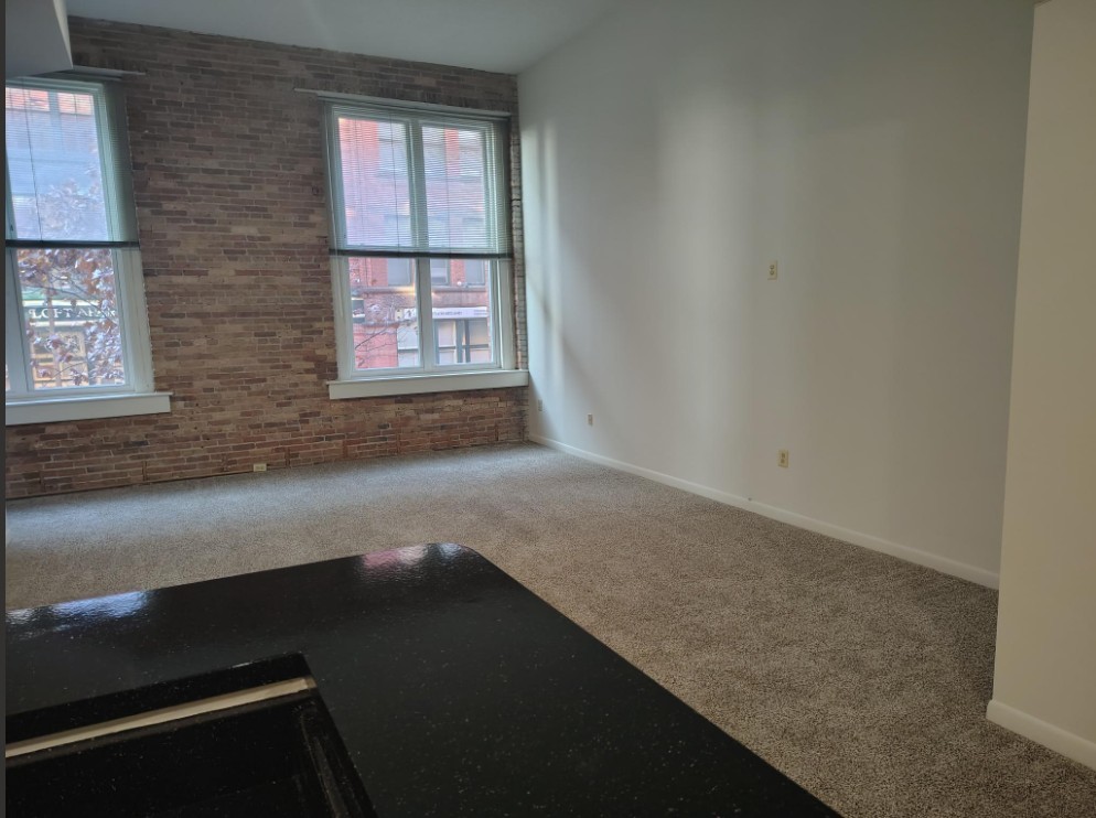 Marlboro Classic Apt & Redwood Square Image 81