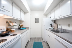 Fox Hall Apartments Image 5