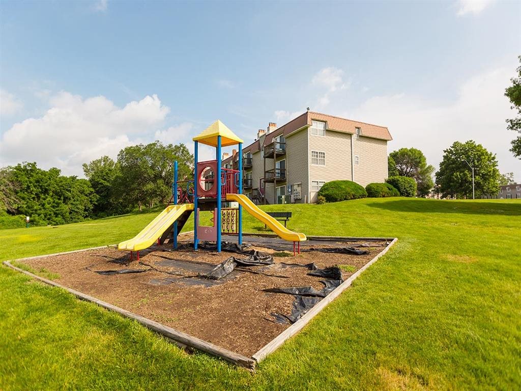 Latitude 72 Image 13