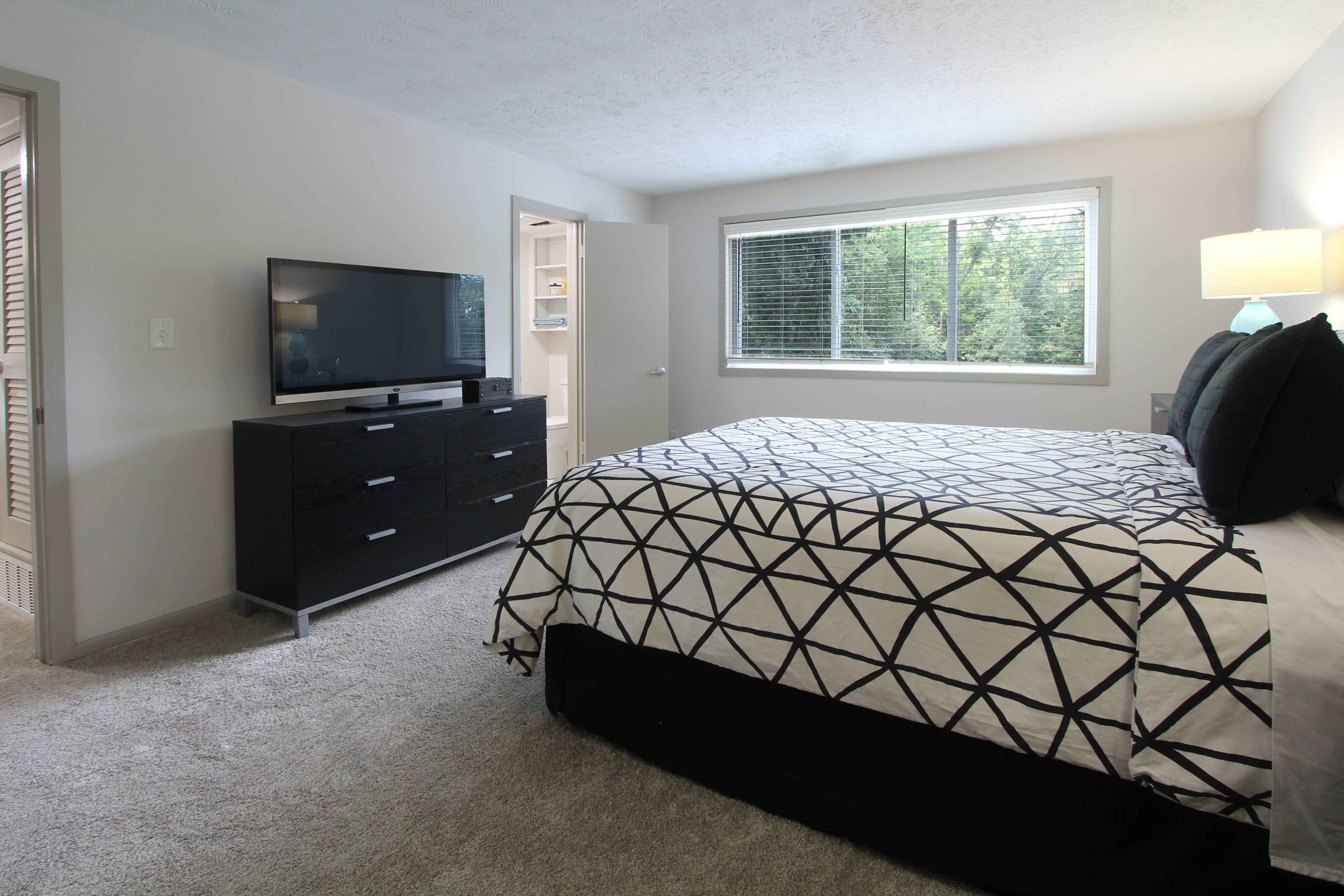 Latvian Village Apartments Image 8