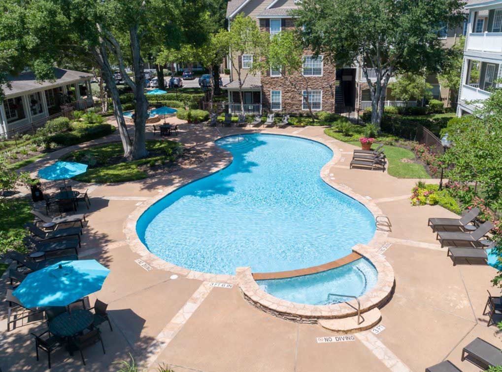 AMLI on Eldridge Parkway Image 1