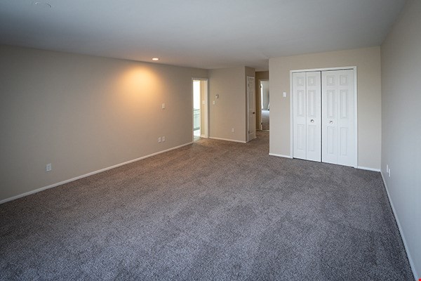 2B2B Penthouse #612 - Bedroom