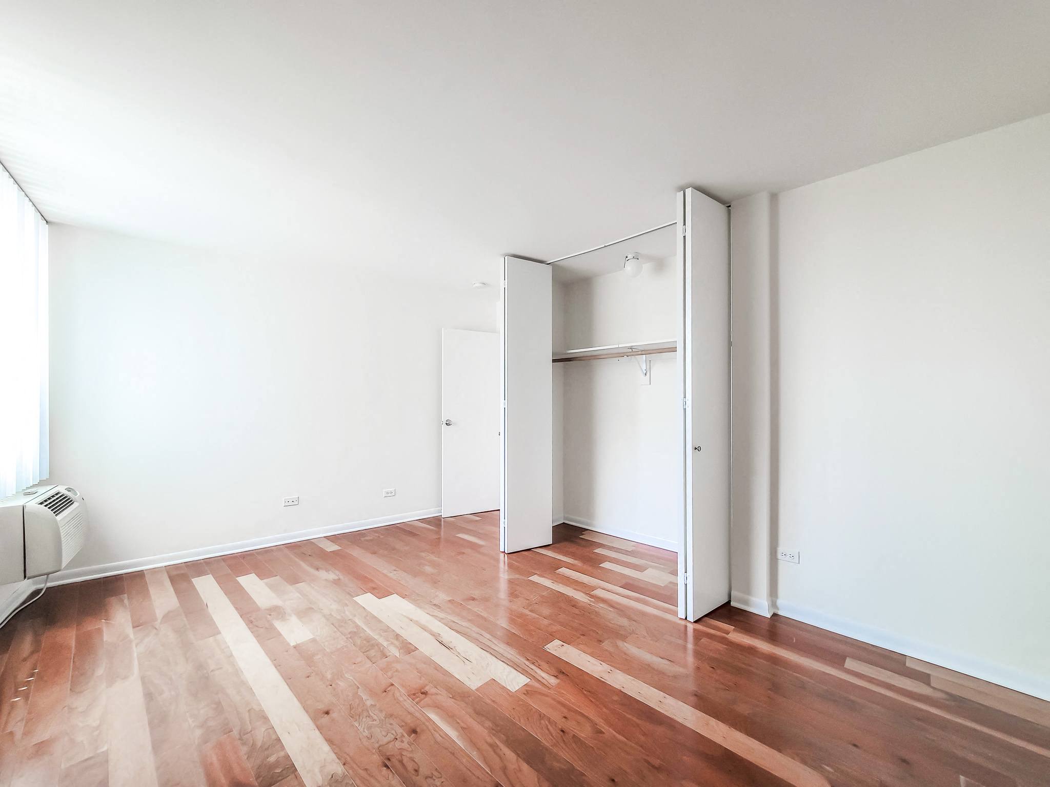 Presidential Apartments Image 17