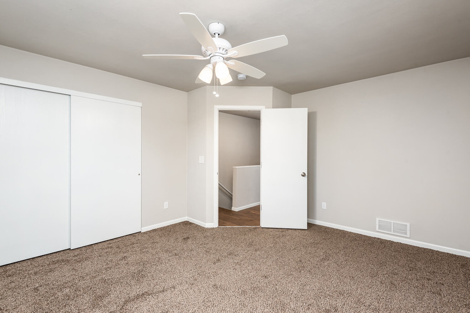 Storyboard on Fountain View Image 11