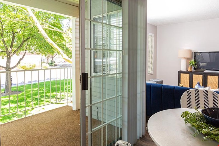 Candlestick Lane  Image 3