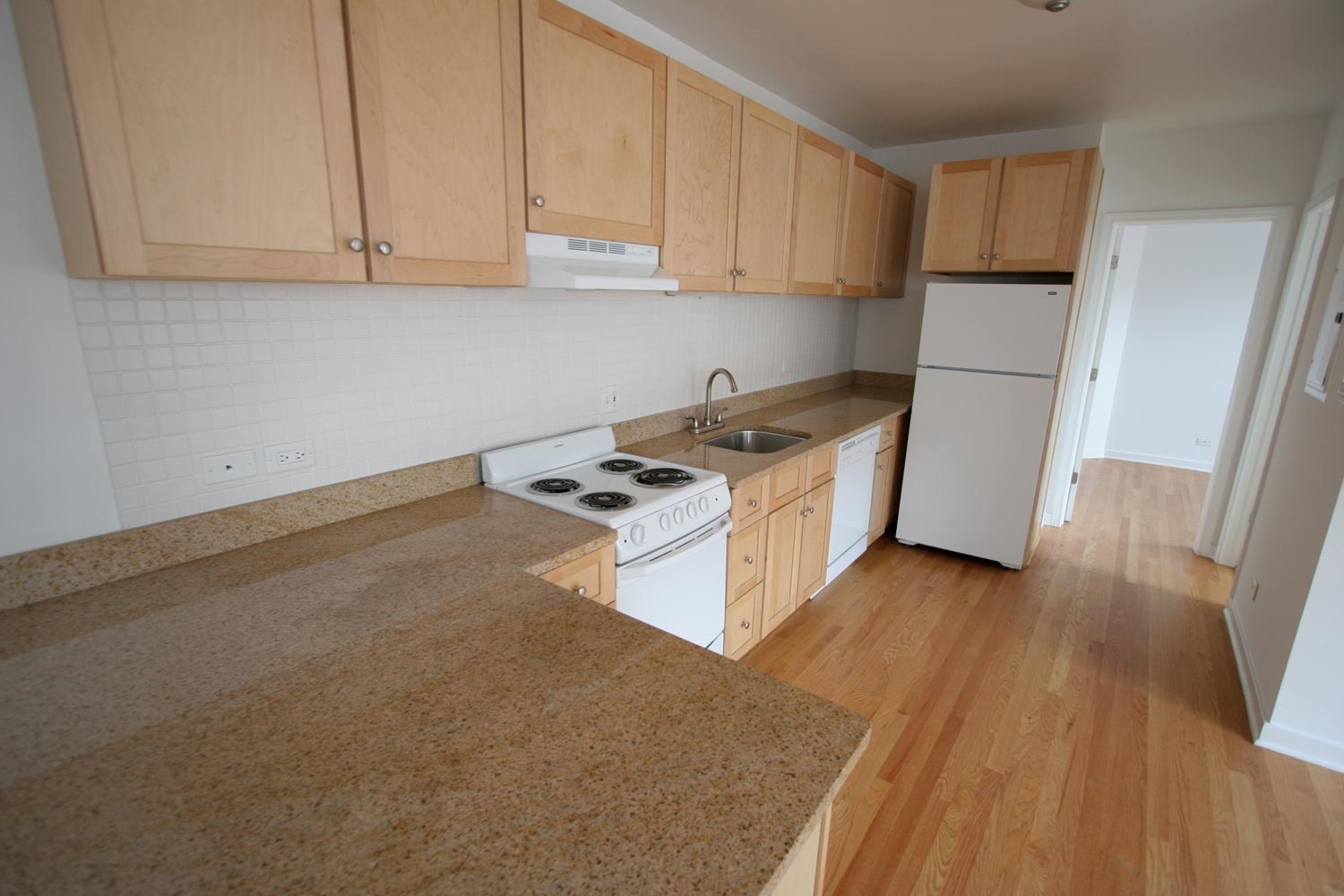 Kenwood Court Image 10
