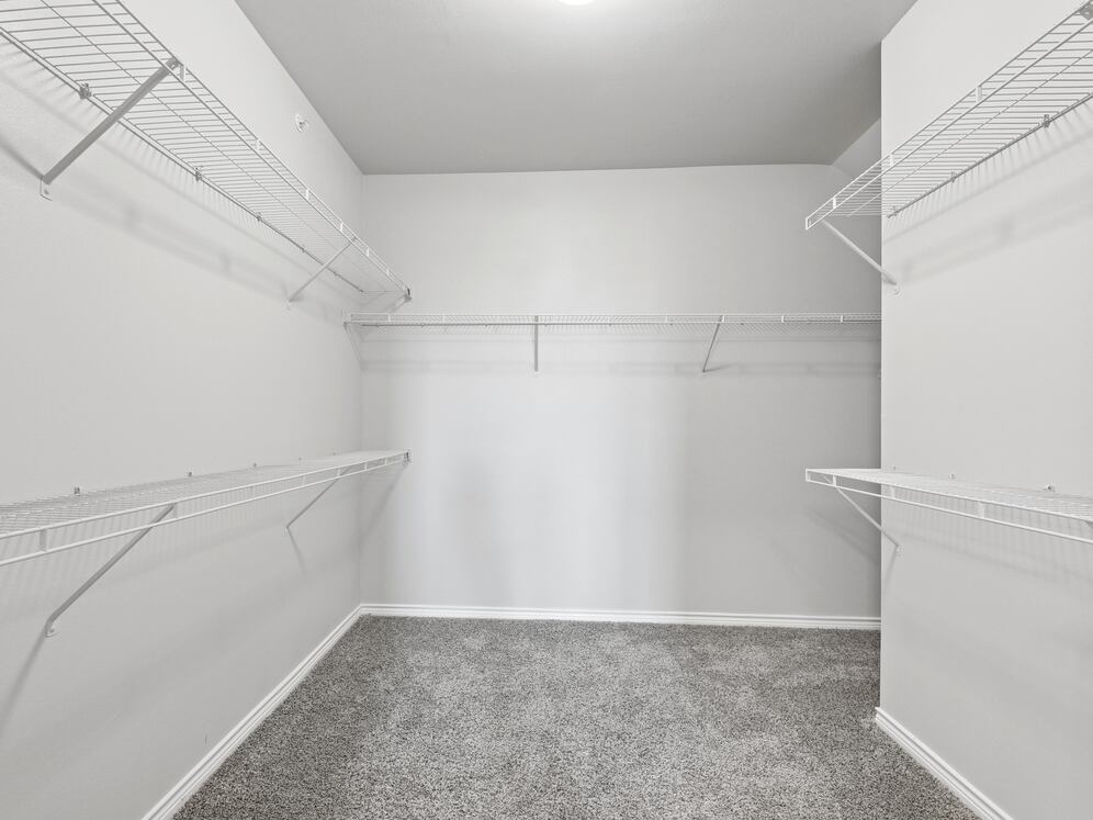 Walk-in closet