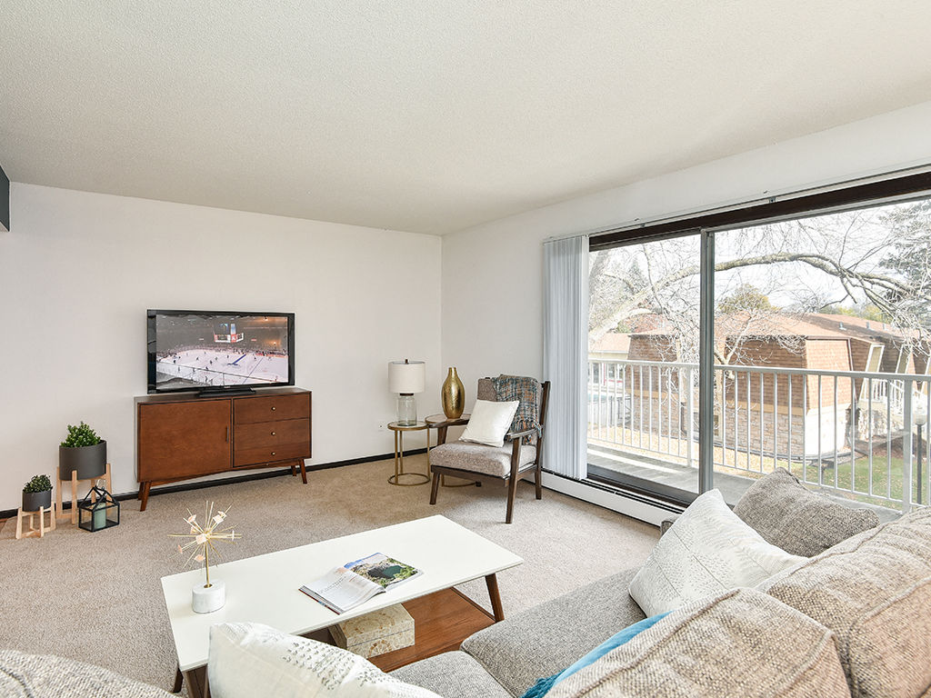 Pines of Burnsville Image 17