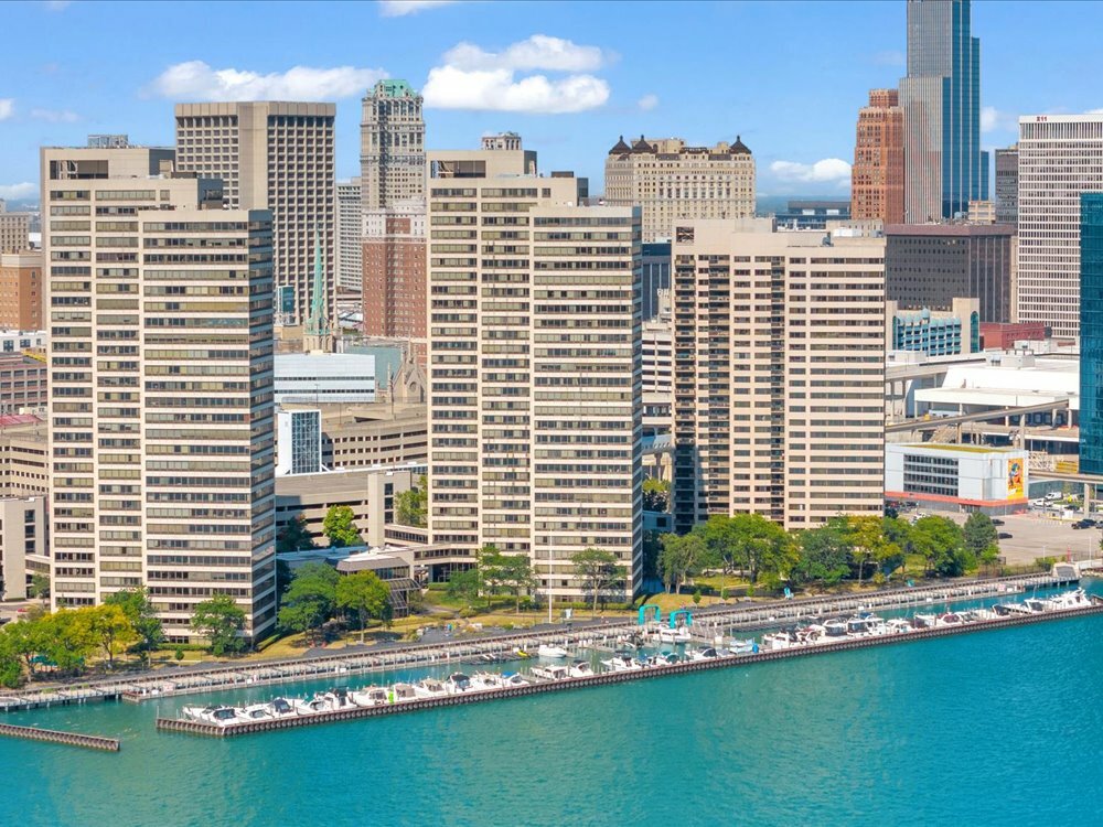 Riverfront Towers Image 2