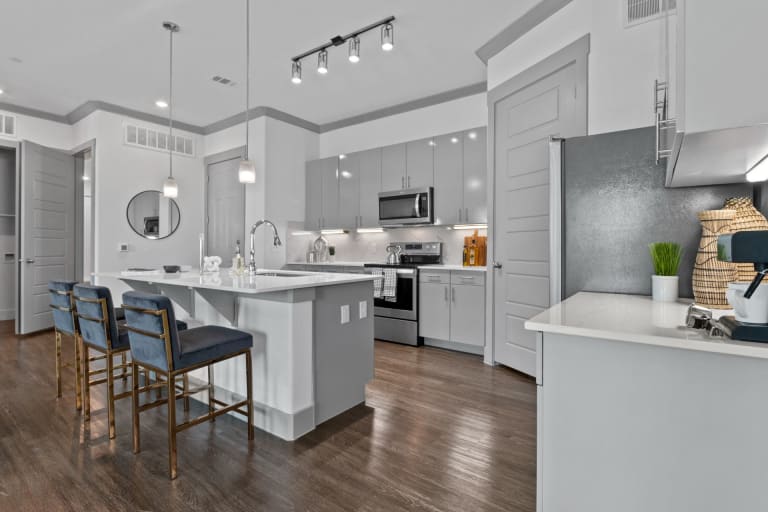 Reveal Skyline Image 11