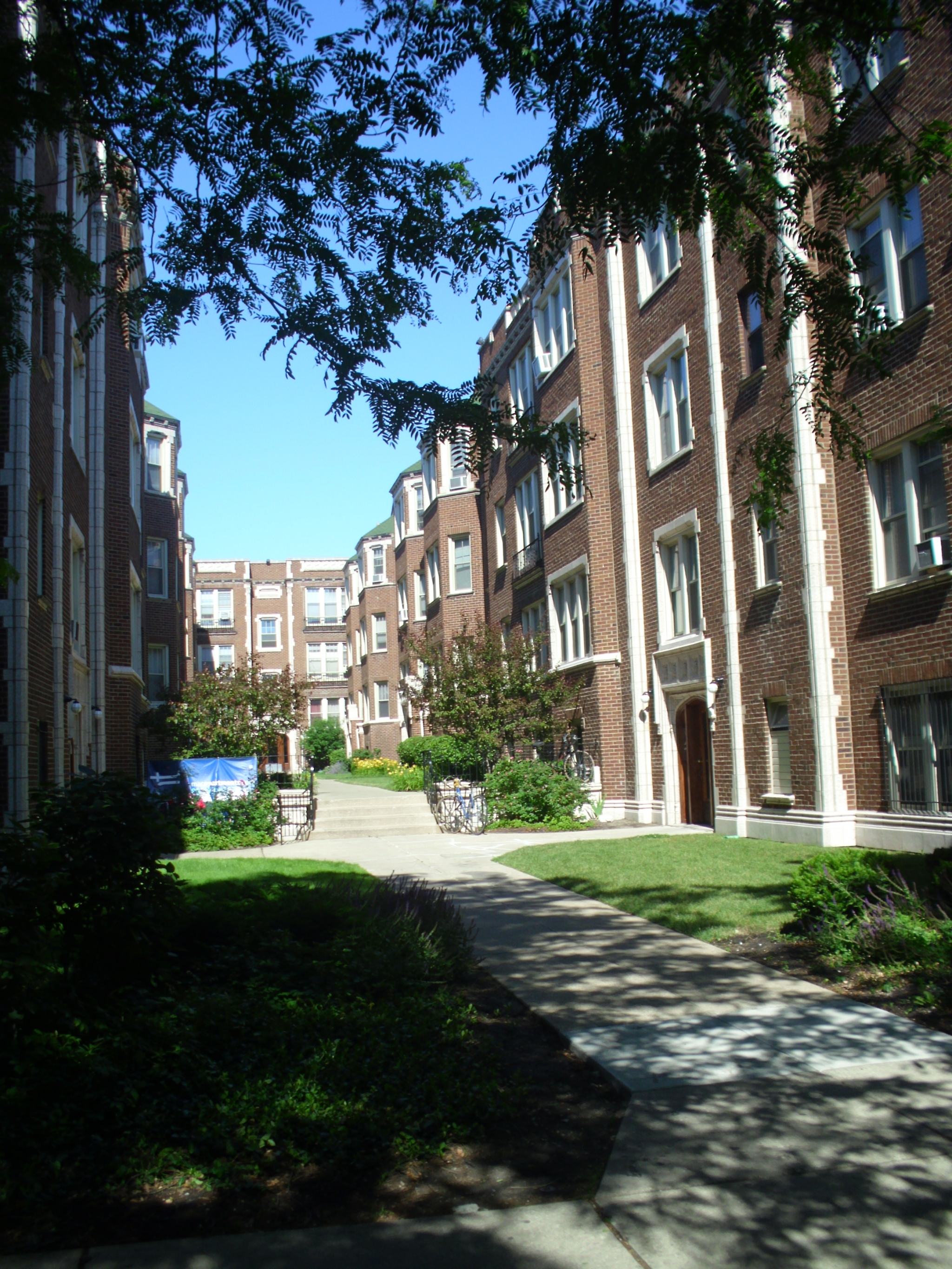 5034-5046 S Woodlawn Avenue Image 13