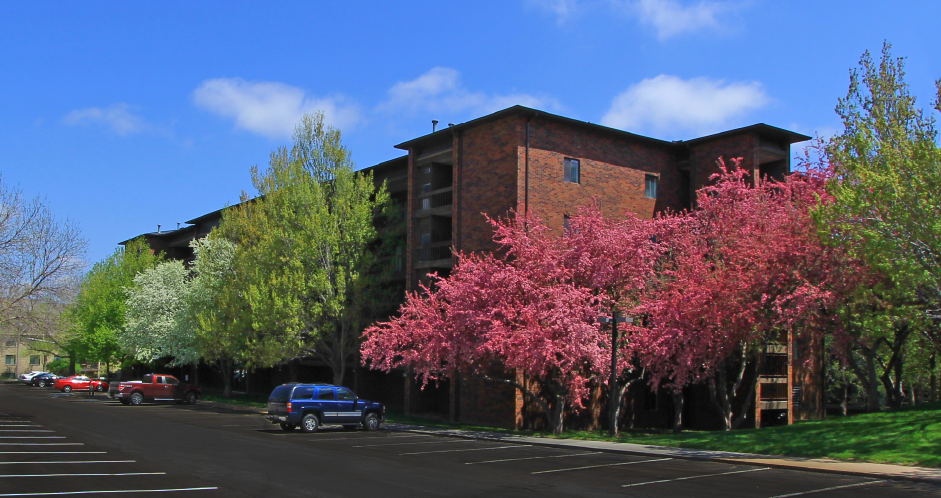 Embassy Park Apartments Image 28