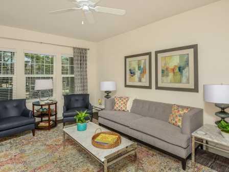 Aura at 4th Image 18