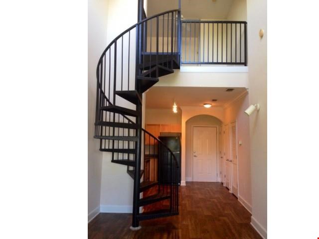 Orleans of Decatur Image 9