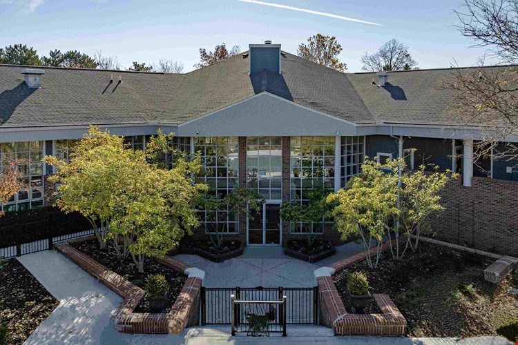 Saw Mill Village Apartments Image 41