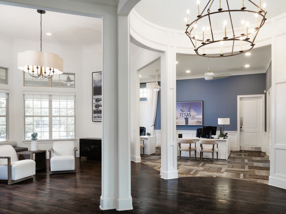 Leasing and lobby area