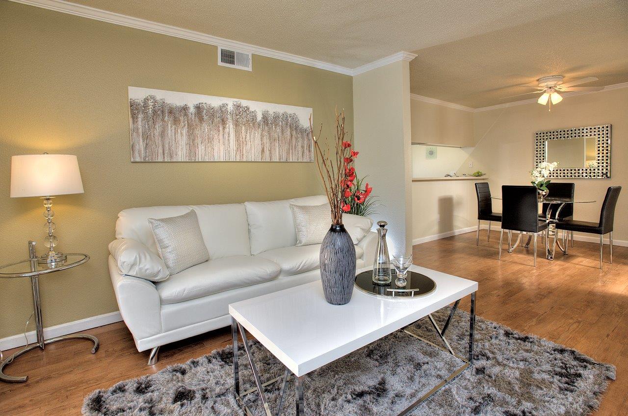 Creekside Gardens Image 4