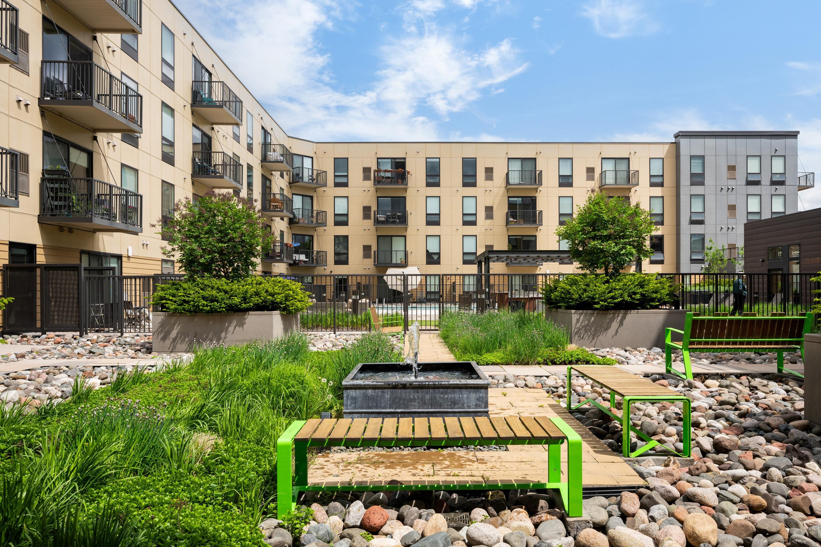 Vintage on Selby Image 23