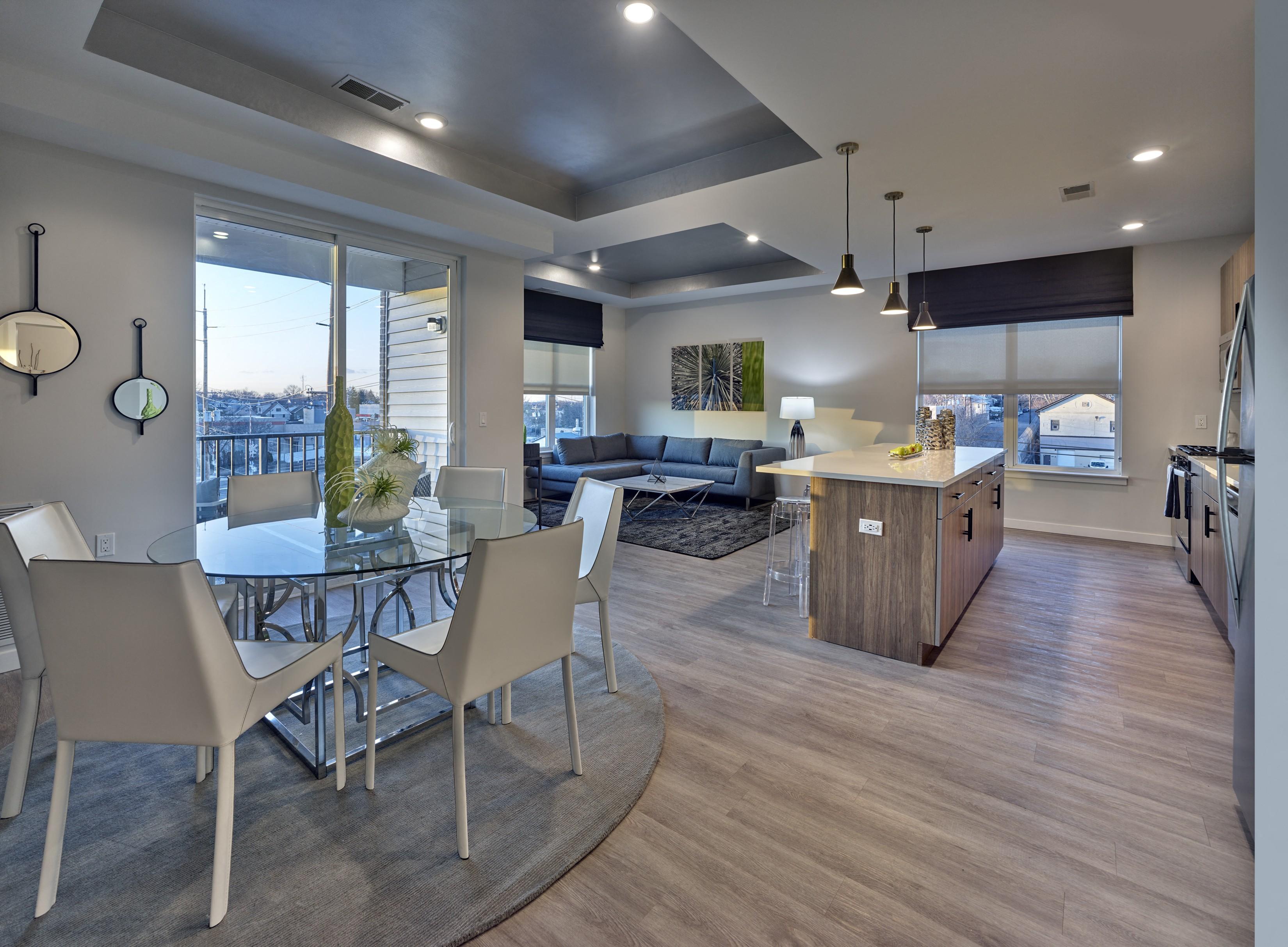 Central and Oak Image 1