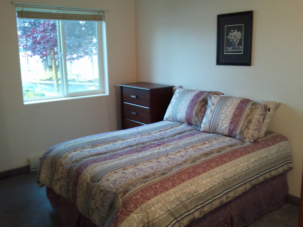 Hearthside Senior Apartments Image 6