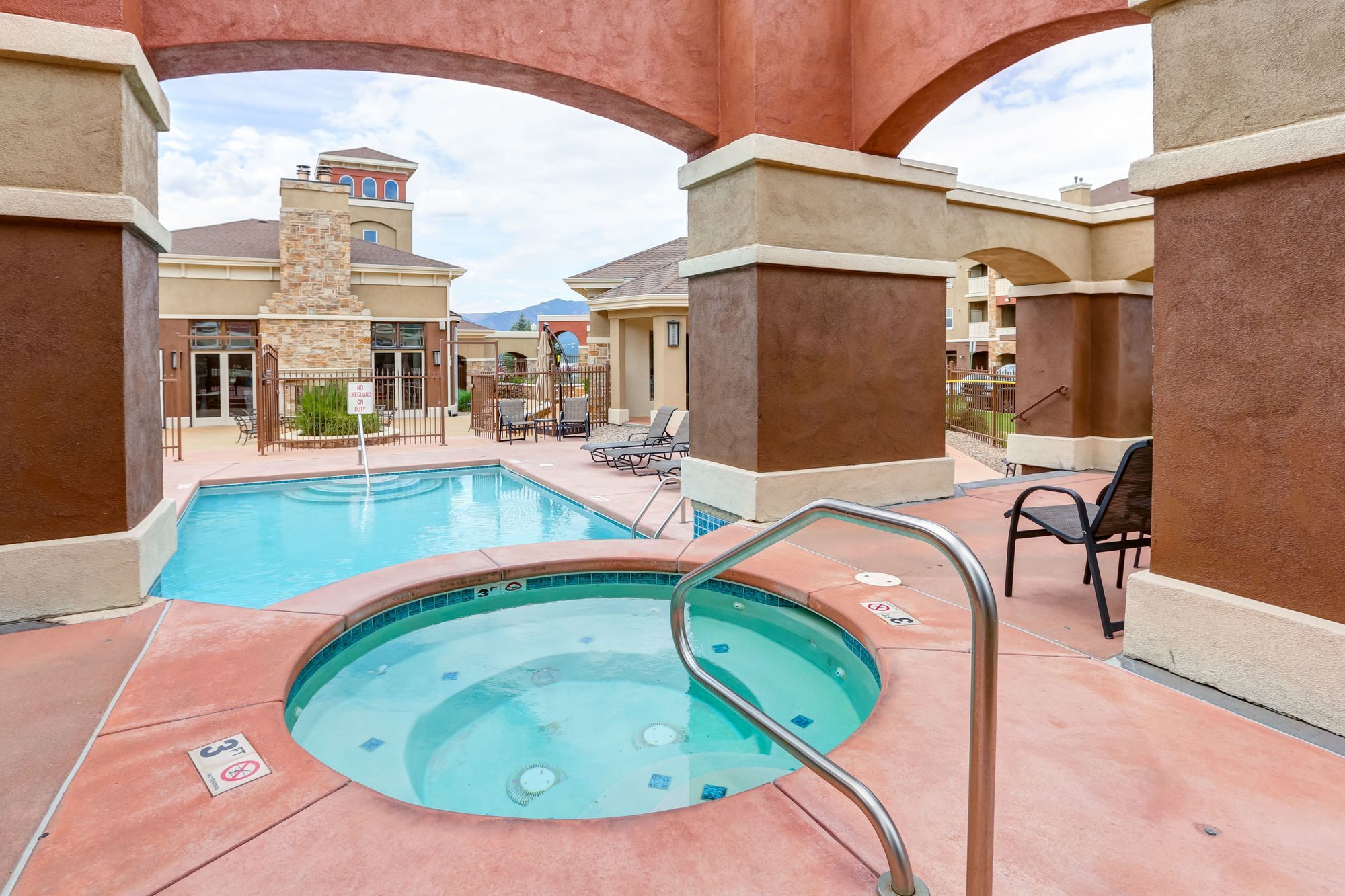 Bella Springs Apartments Image 9
