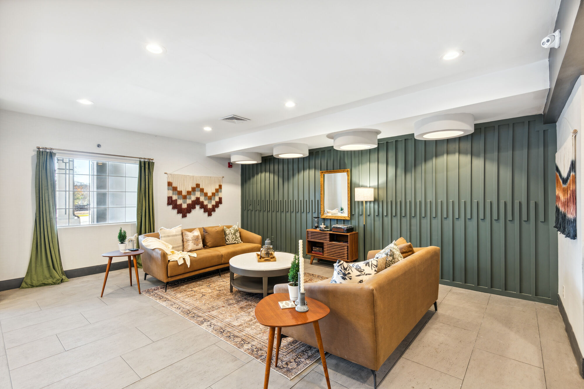 Atrium Flats Image 11