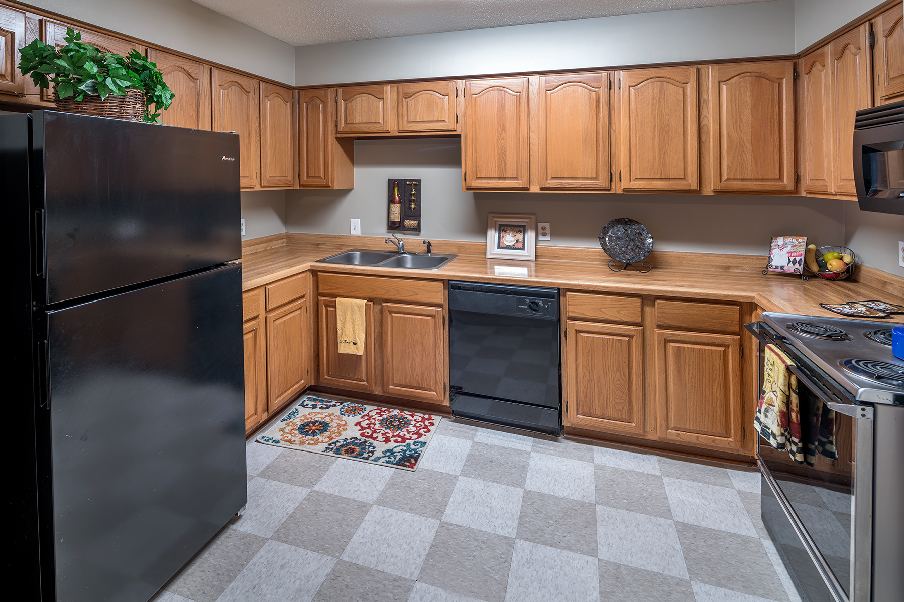 Monticello Apartments Image 8