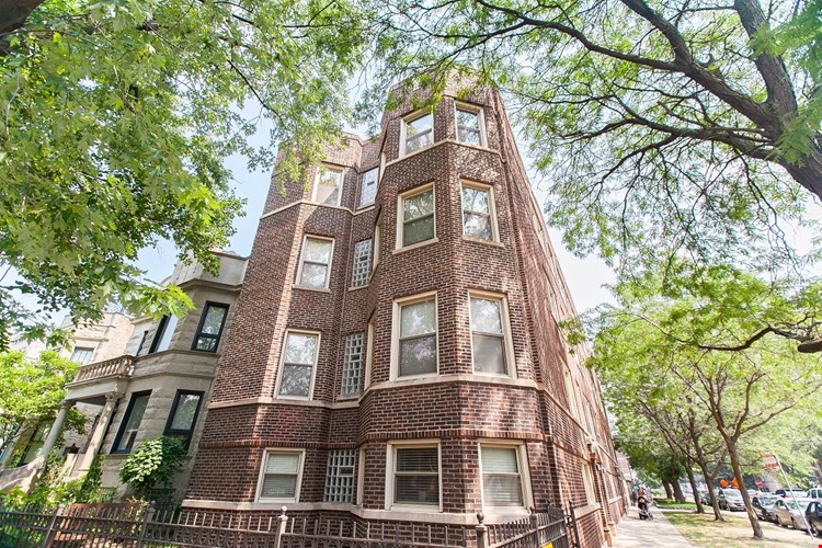 1210-16 W. Waveland Image 1