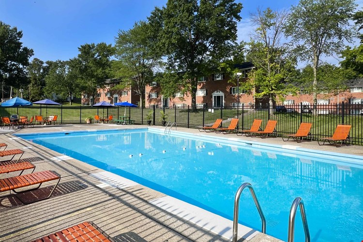 Sharondale Woods Apartments Image 6