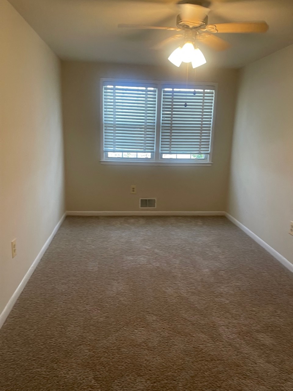 Longview Image 270