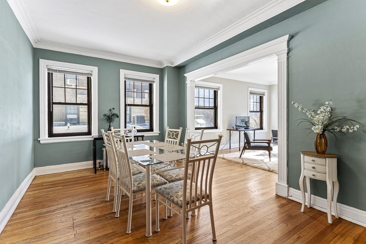 540 W. Briar Image 5