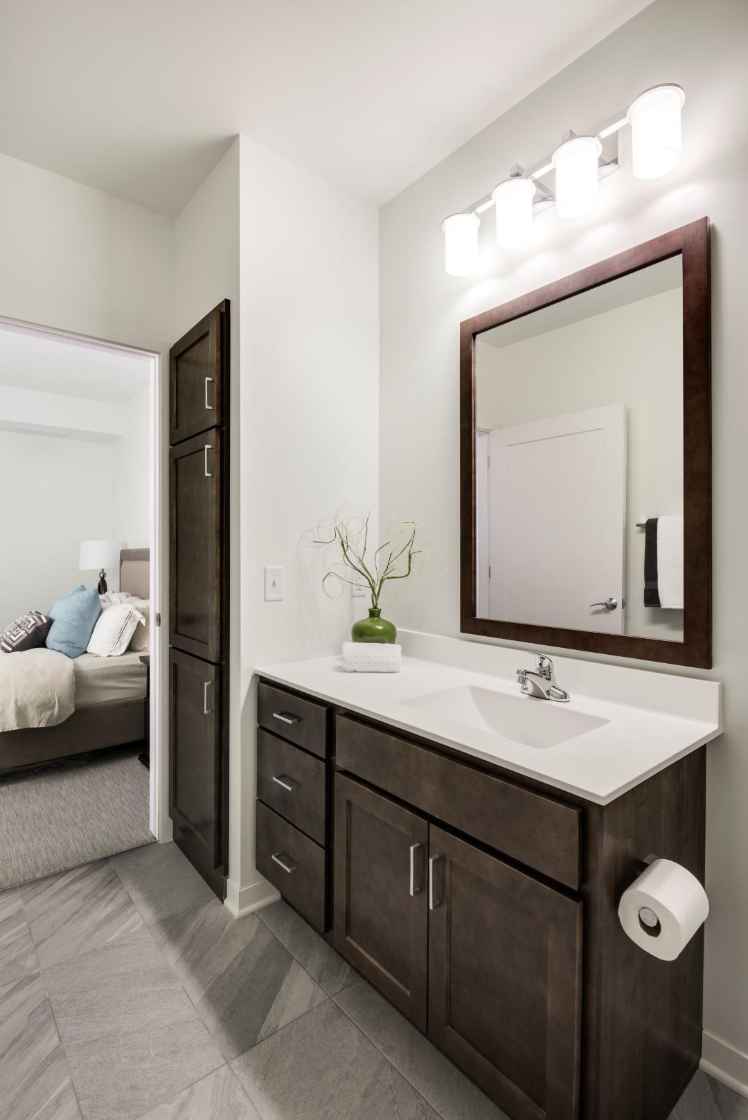 Elements of Linden Hills Image 13