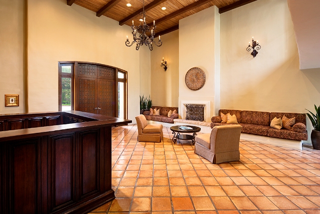 555 Barrington Image 13