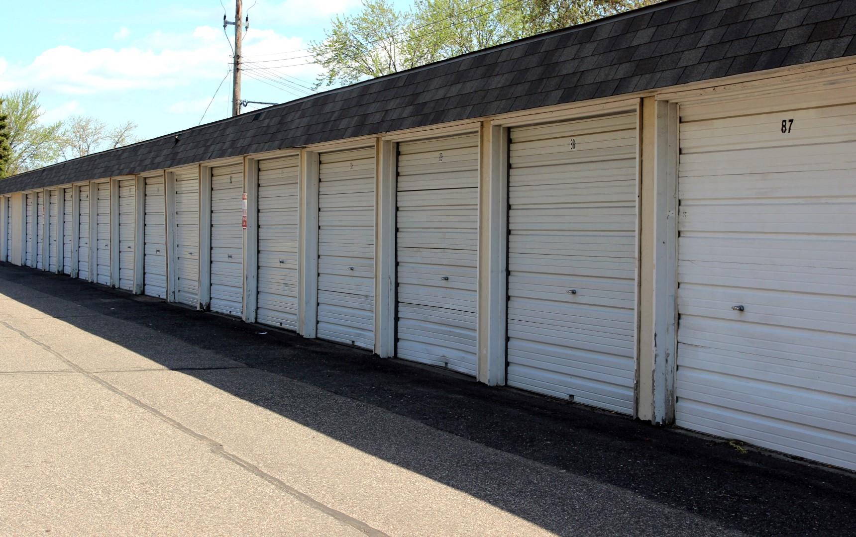 Moonraker Apartments Image 12