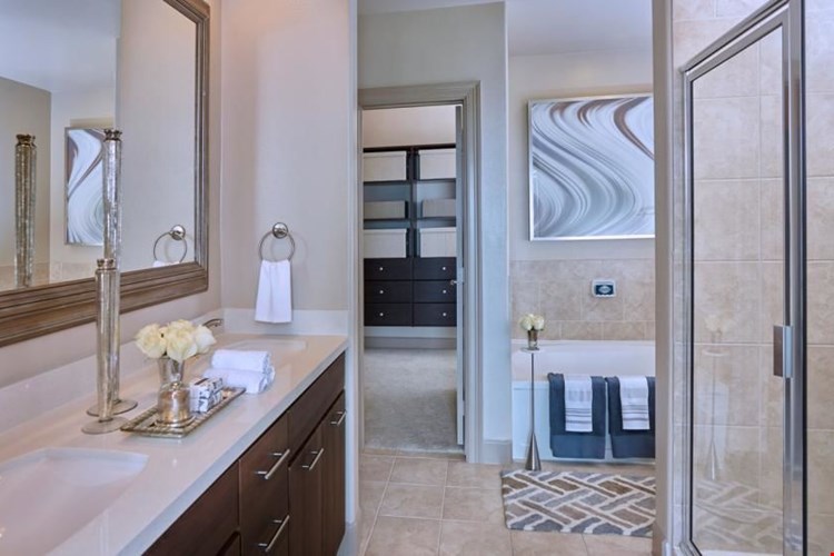 Camden Post Oak Image 15