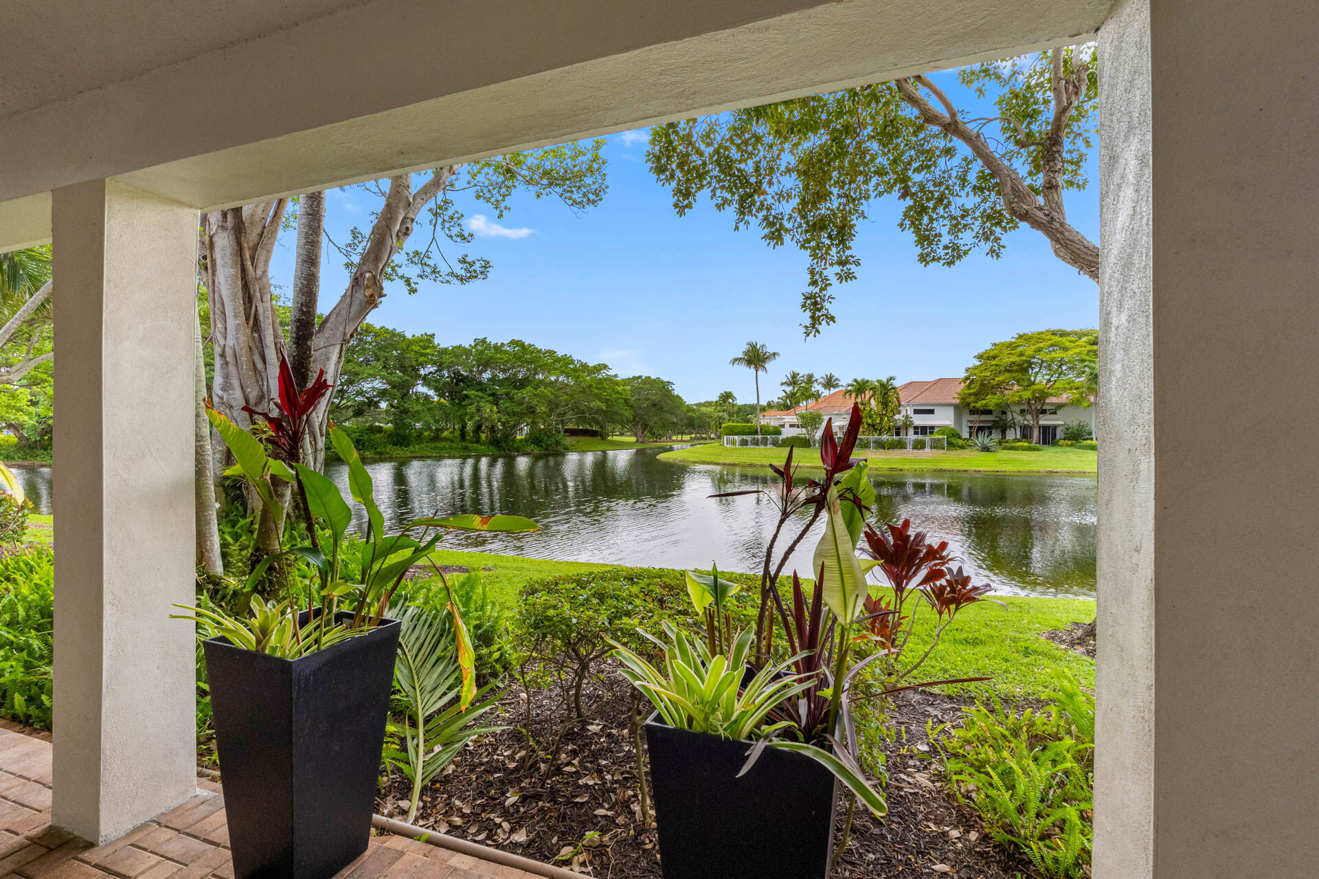 Mizner Court Image 16