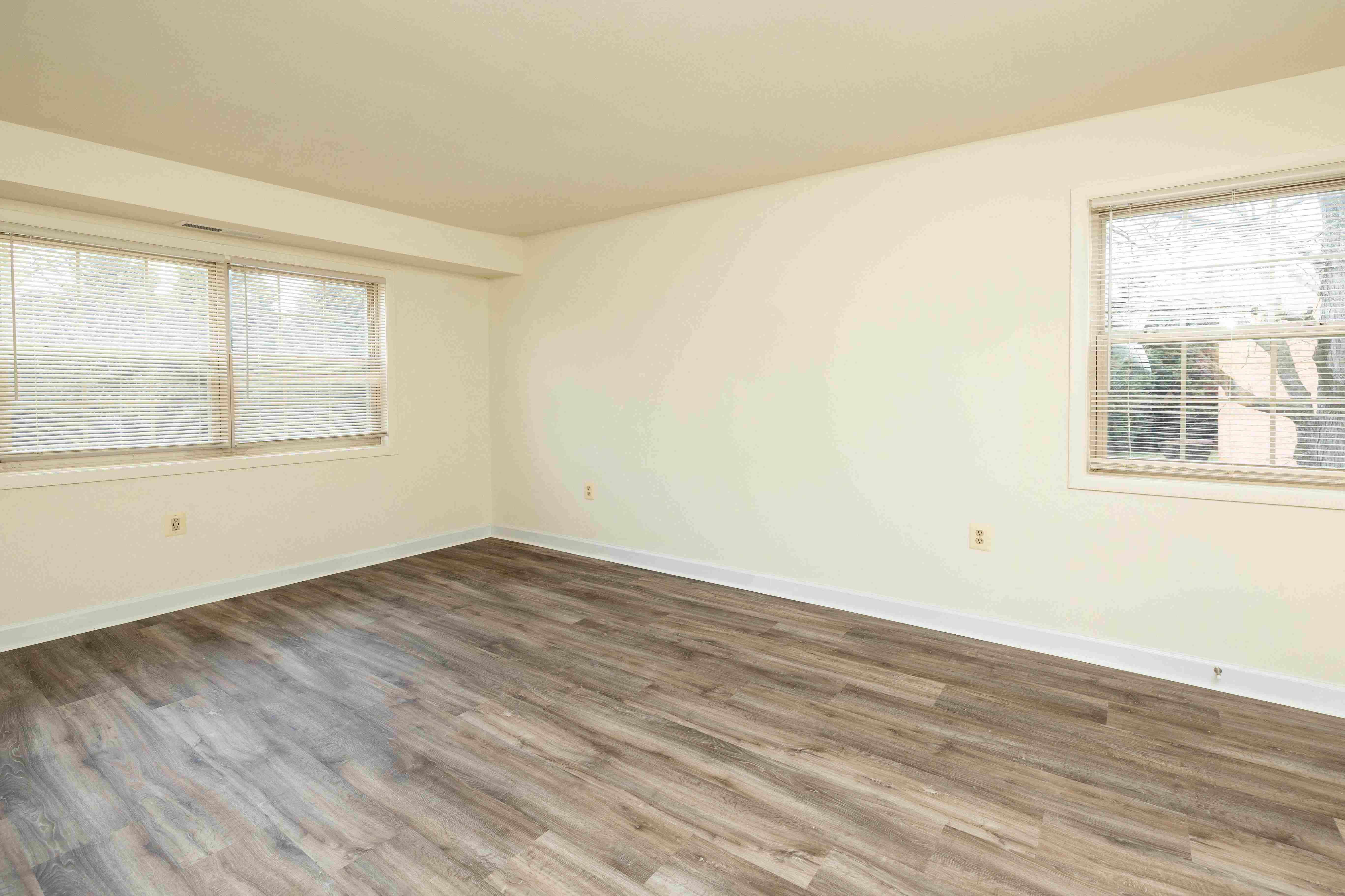 Seminary Roundtop Apartments Image 13