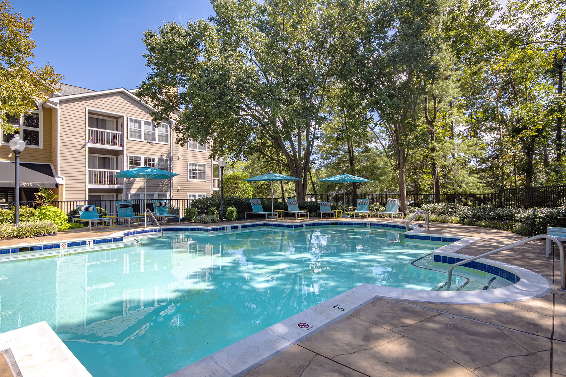 Westfield Village Image 13