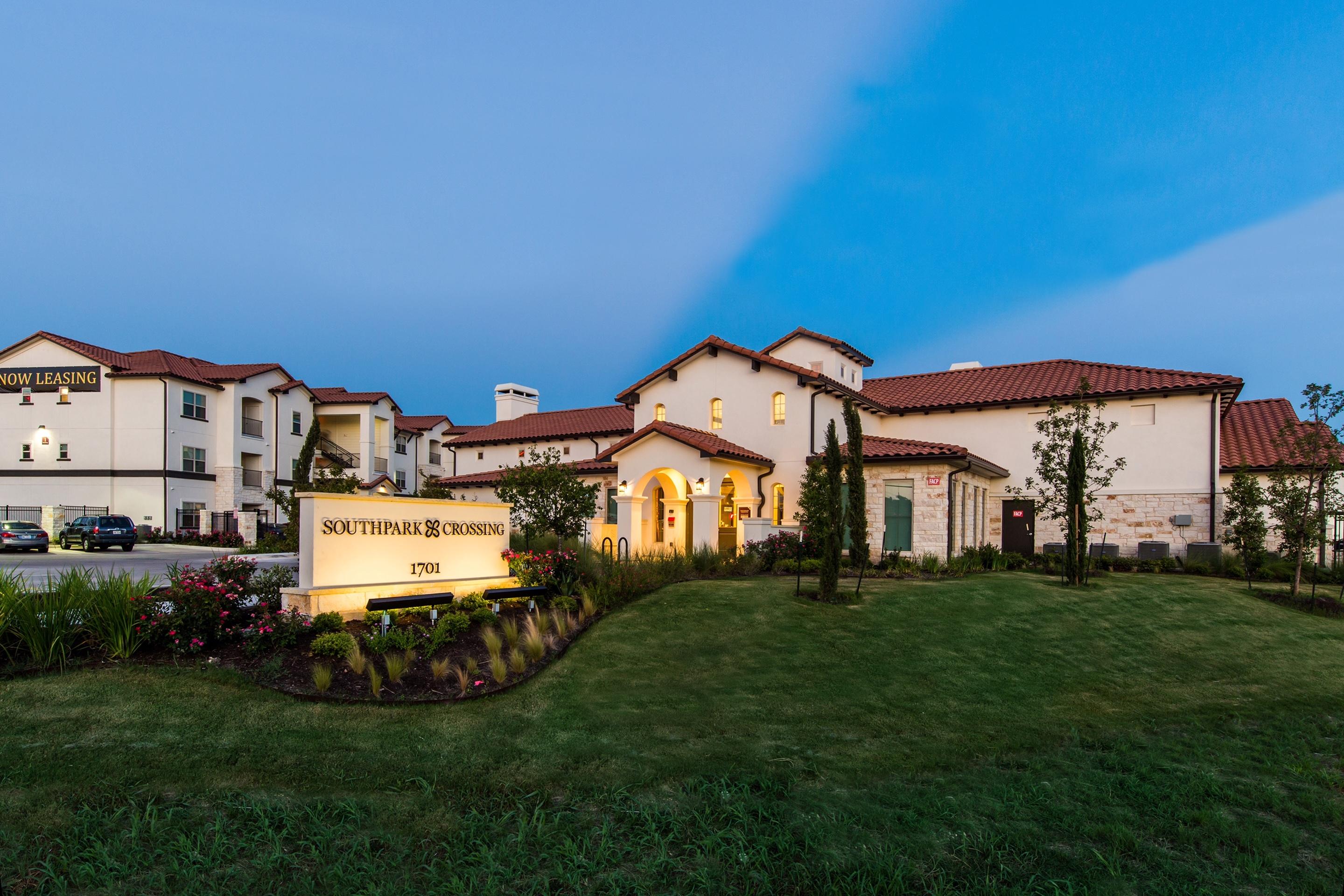 Southpark Crossing Image 1