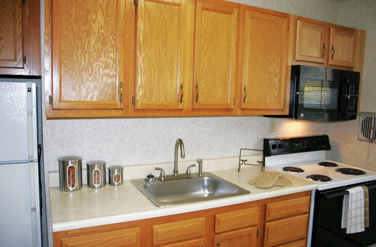 Menands Garden Apartments Image 2