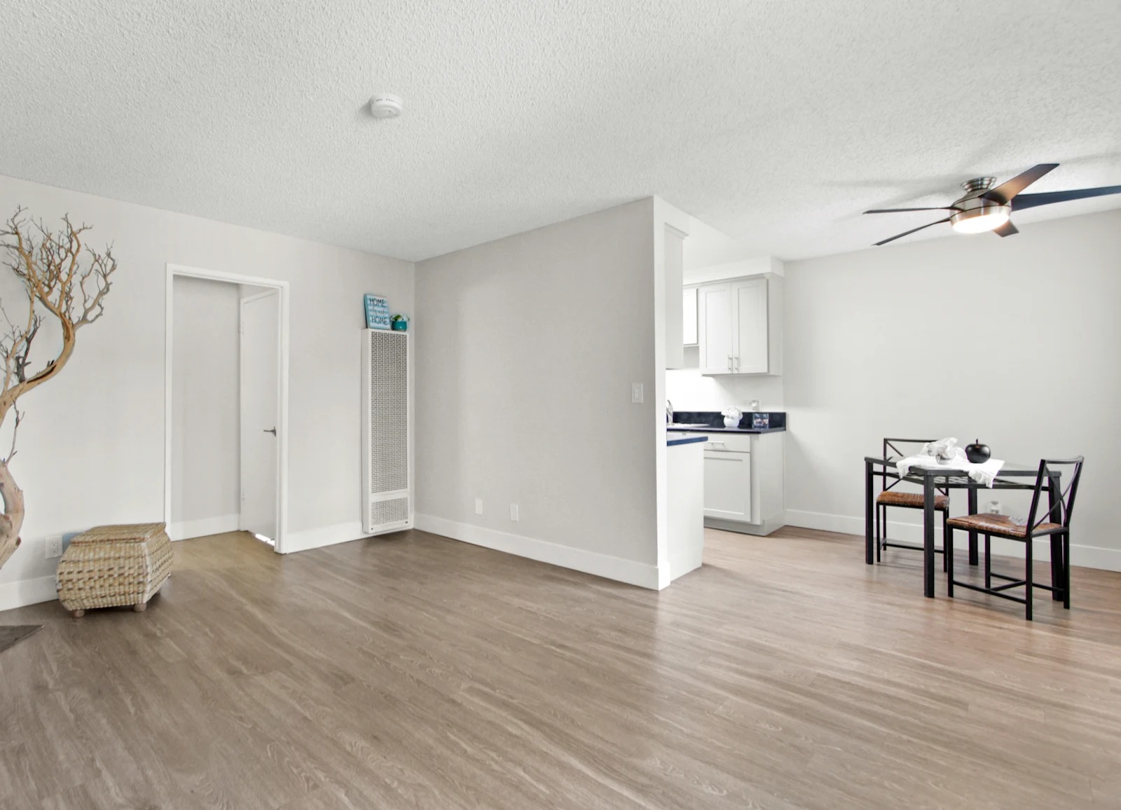 Clair Del Gardens Image 5