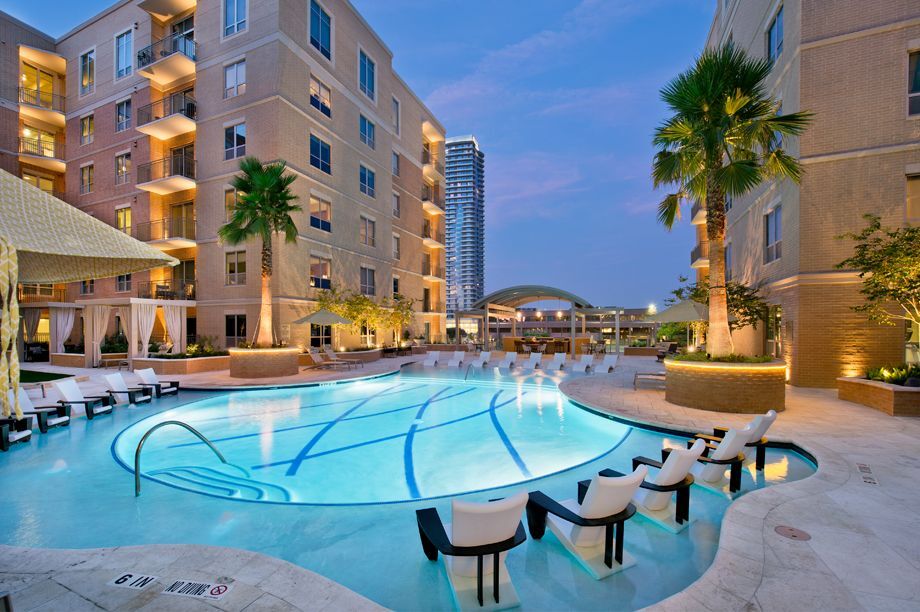 Camden Highland Village Image 1