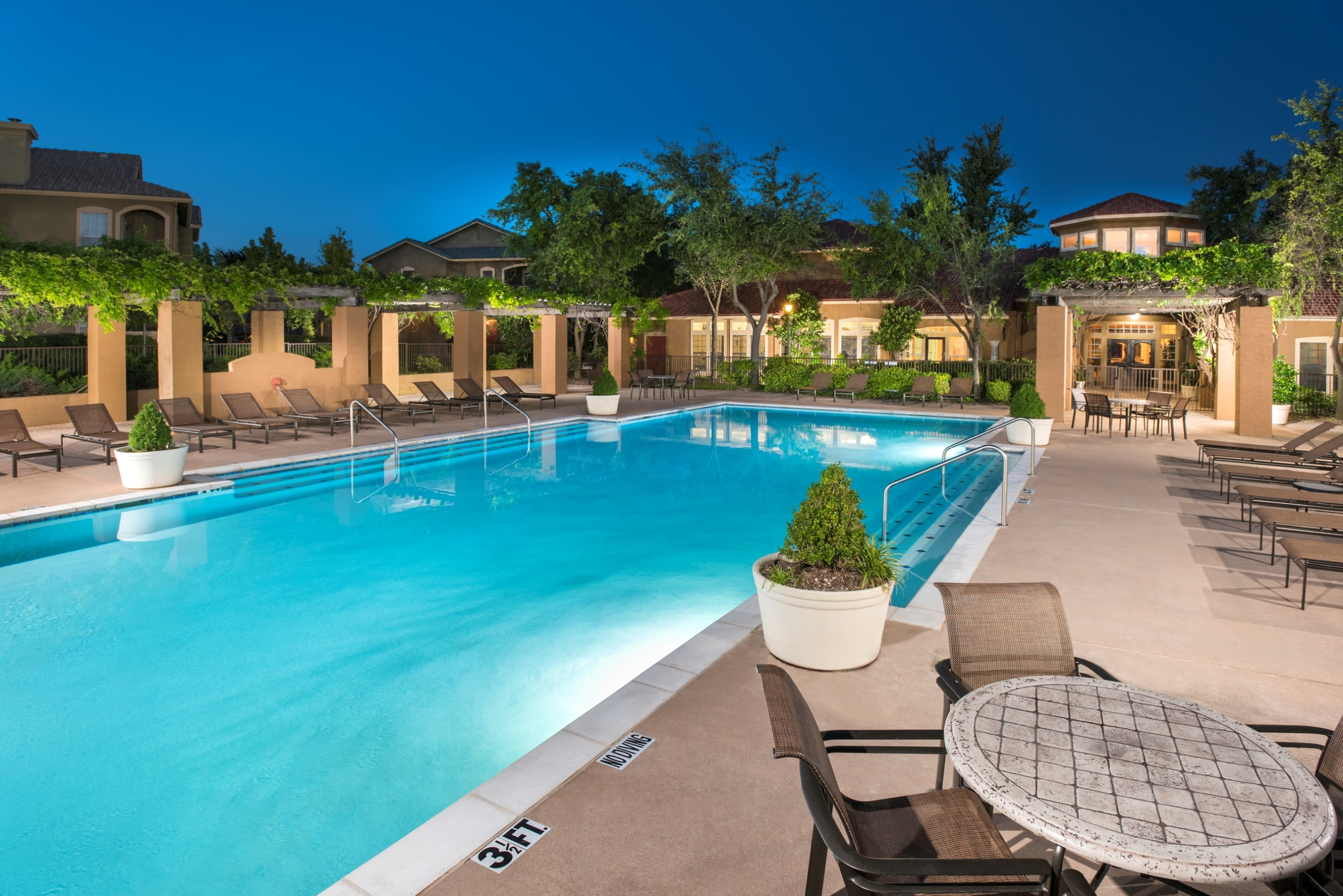 Estates On Frankford Image 1