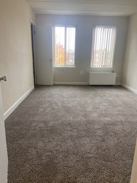 Middletowne & The Dona Image 4