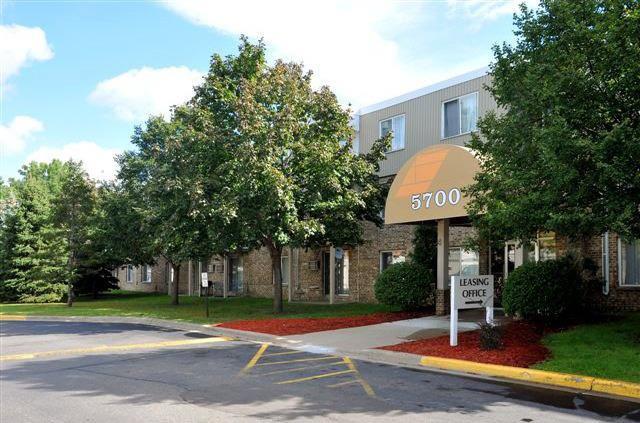 The Fountains in the Park Image 2