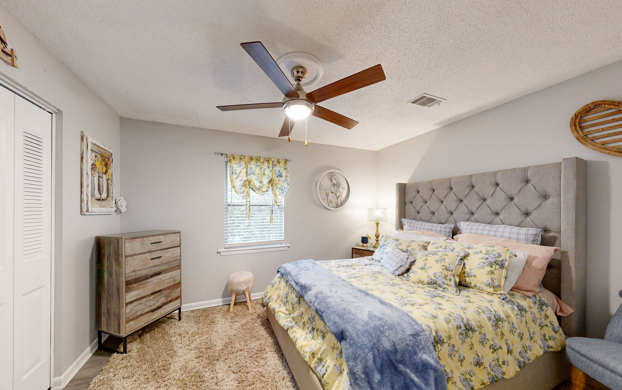 Northshore Village Image 4